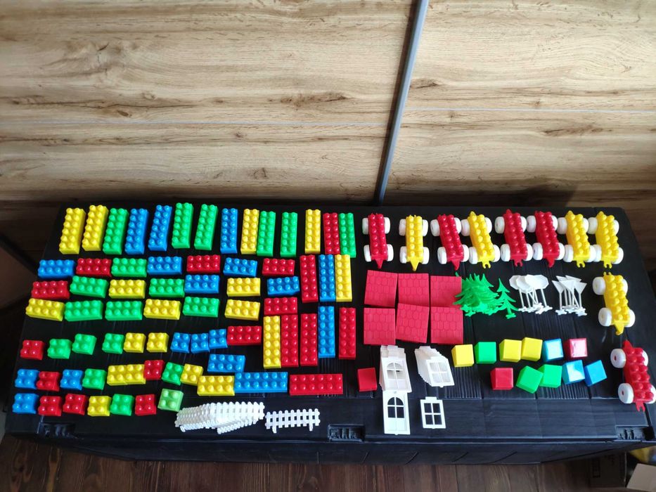 Играчкики различни видове