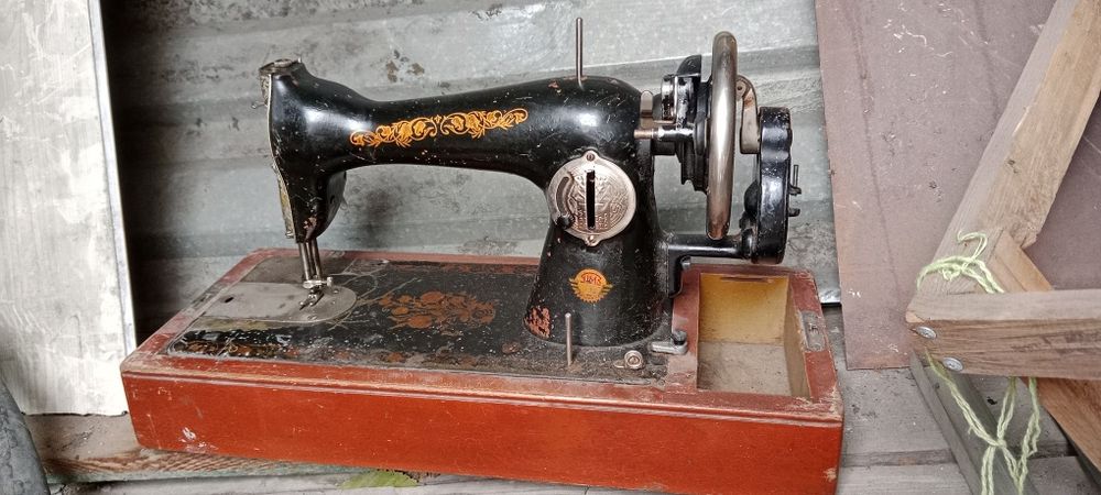 Швейная ручная машинка Подольск