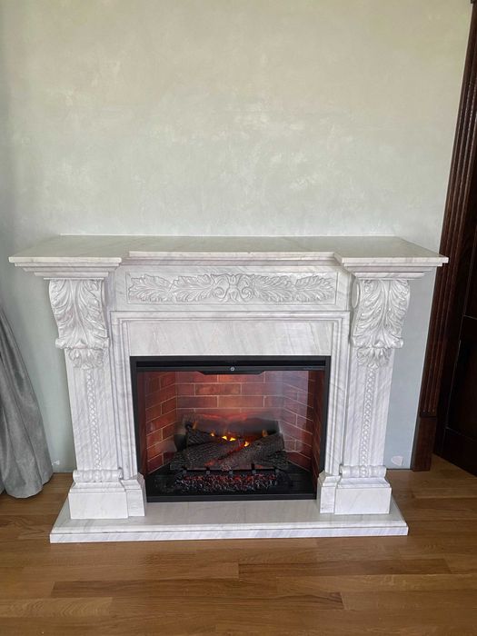 Șeminee din marmură / onix / travertin – modele personalizate