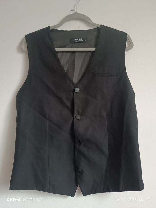 Vesta neagra Moda Concept Fashion