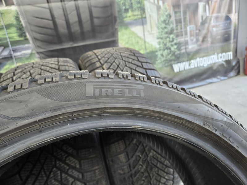 235/40/20 PIRELLI 4бр