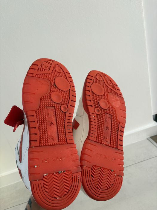 OFF WHITE, Low Top Out of Office, Red White