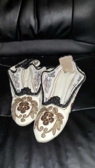 Дамски плетени терлъци и сандали