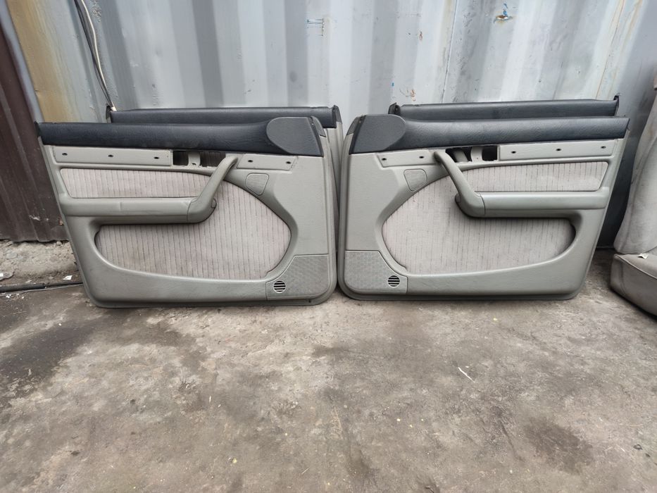 Салон на Ауди с4