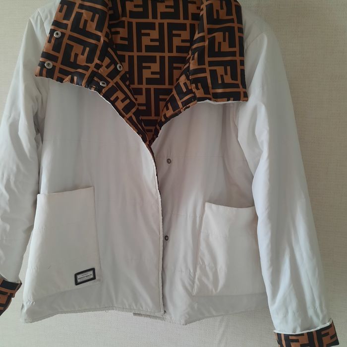 Куртка двусторонняя.