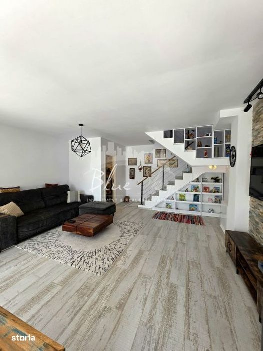 Apartament exclusivist in vila cu vedere frontala la lac si ponton
