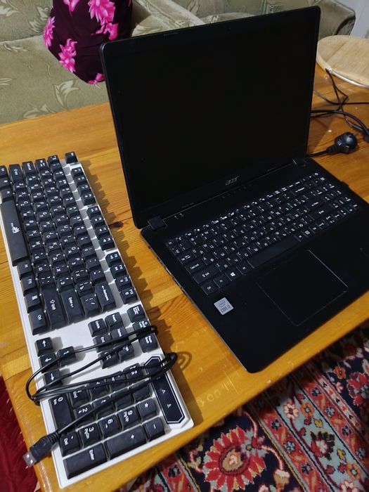 ACER Aspire 3 corie i3