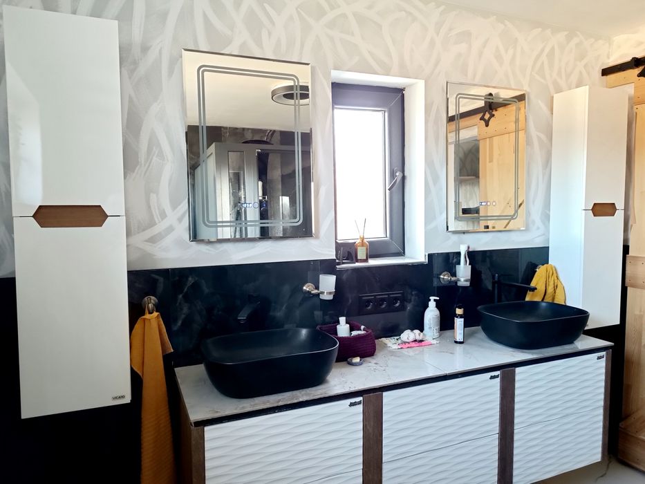 Колони шкафове за баня  Vicard