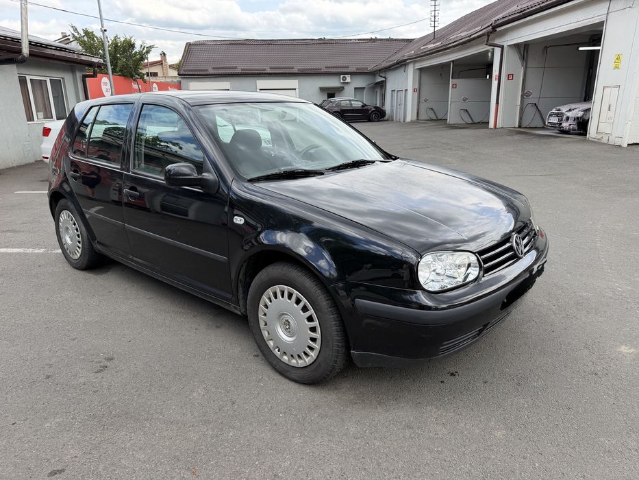 VOLKSWAGEN Golf 2000 — imagine 3