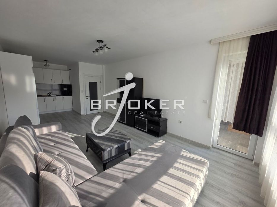 Дава се под наем Двустаен апартамент в Кърджали, Байкал - 60 кв.м за 306 € - Снимка #1