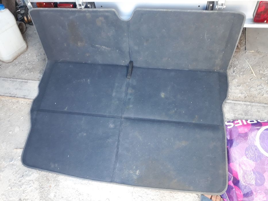 Бардачок мазда 626