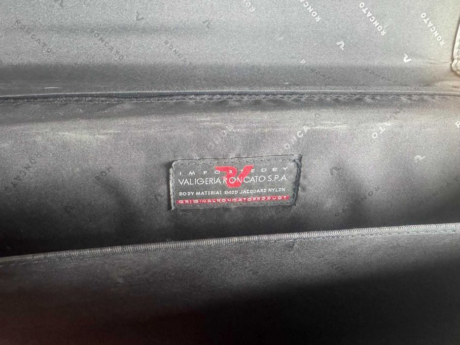 Запазена оригинална бизнес чанта Roncato