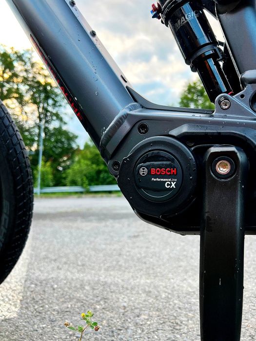 Bicicleta electrica/ E-bike Moustache – Bosch Performance Line CX