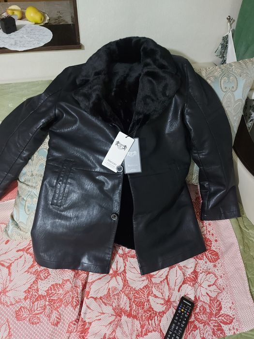 Продам зимнию дубленку