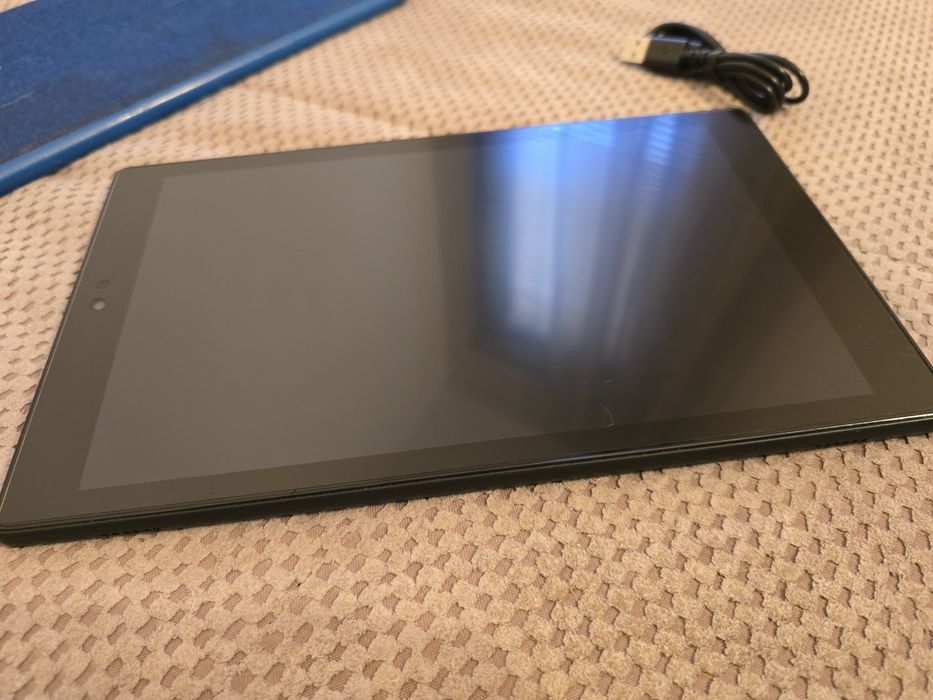 Amazon Fire HD 10 (7th Gen) – 10.1"