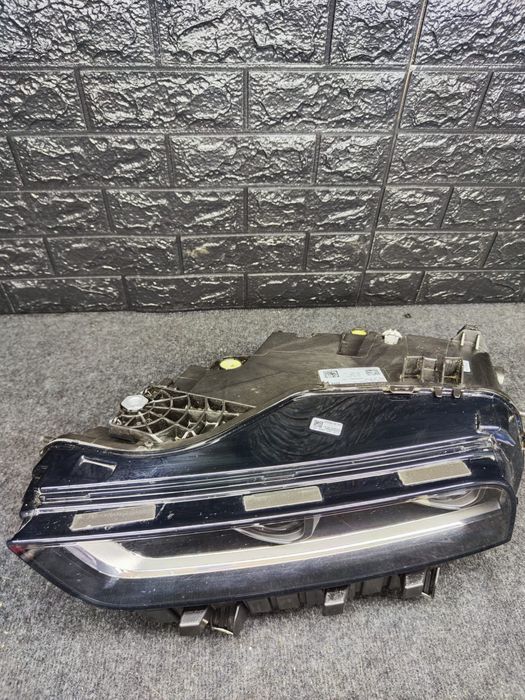 Far Stanga Bmw X7 G07 LCI Full led adaptive
