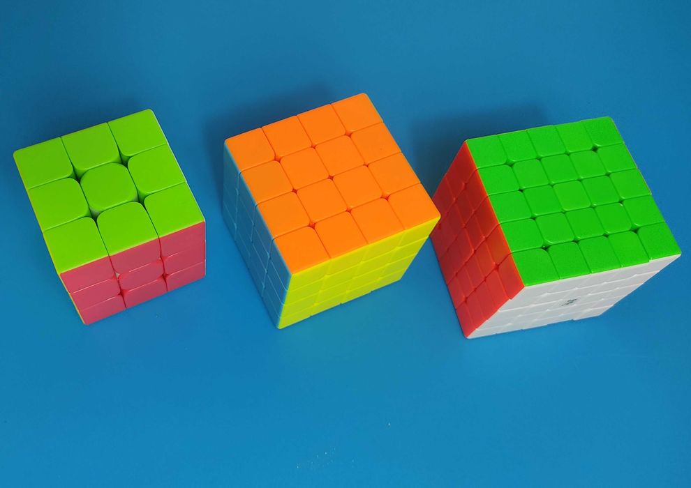 Магическо кубче  3х3х3  4х4х4 5х5х5 подарък за дете