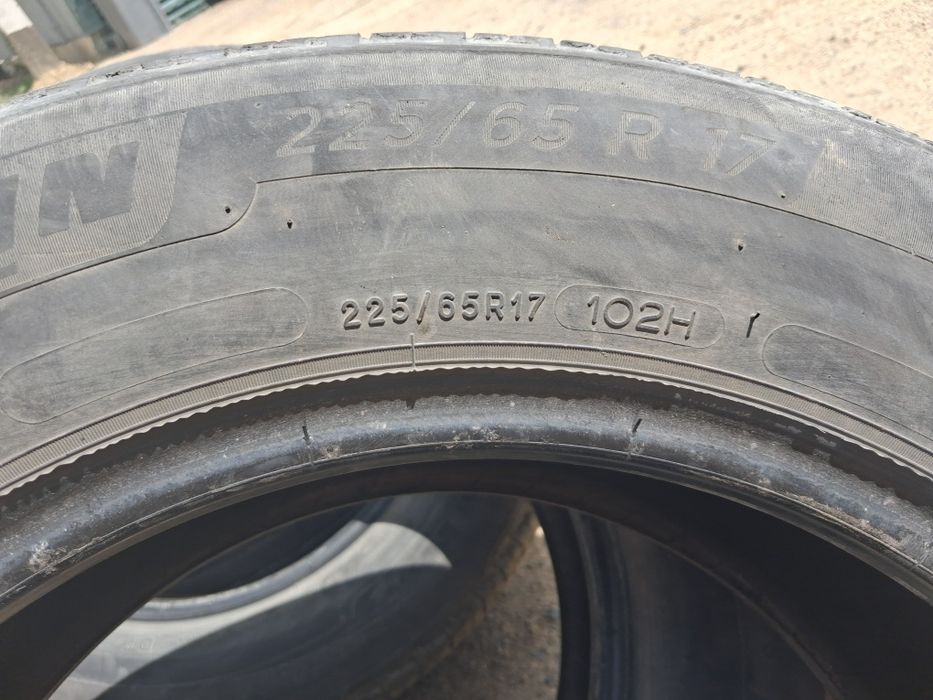 Продам резину michelin