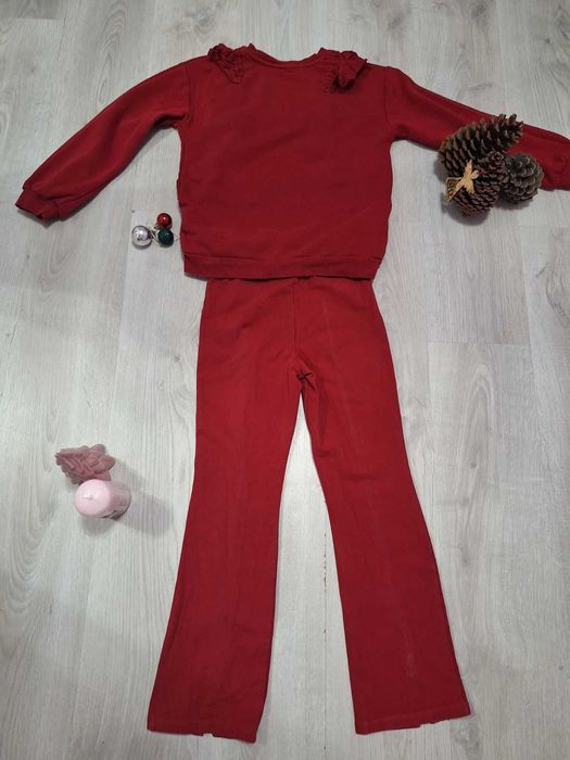 Зимен червен комлект