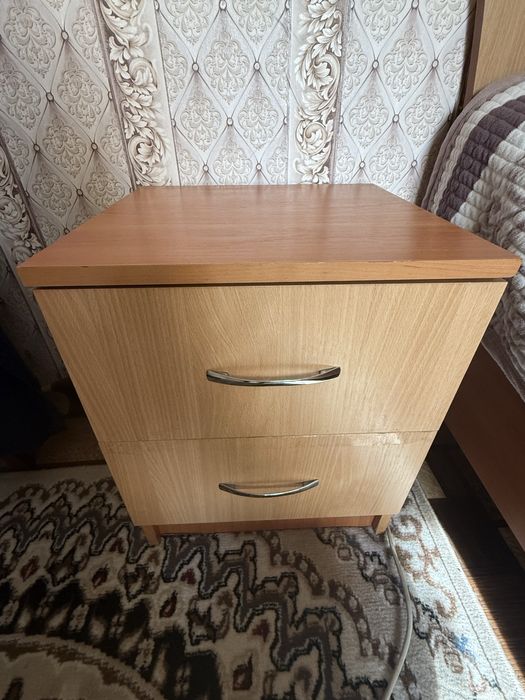 Продам спальный гарнитур
