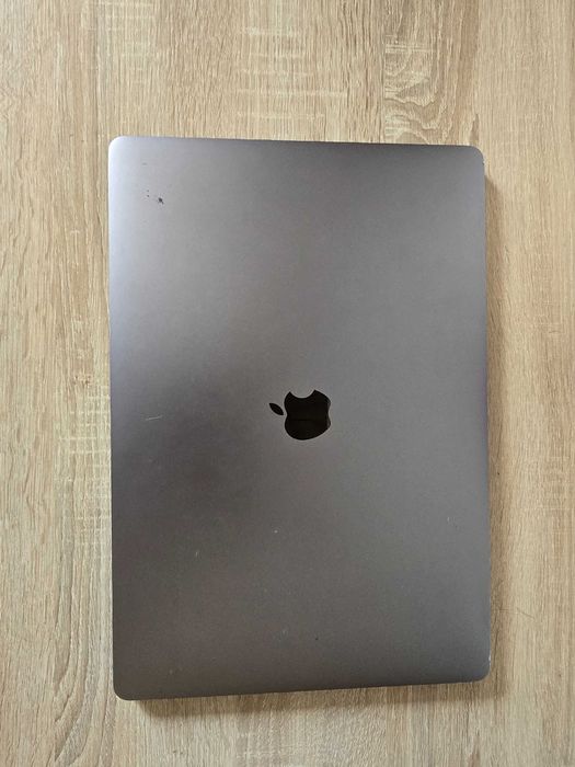 MacBook Pro Retina 15-inch A1707 EMC 3072
