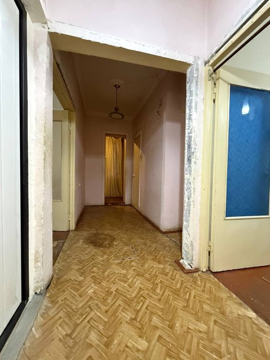 Продается 2в3 комнатная квартира Карасу 2 школа 208