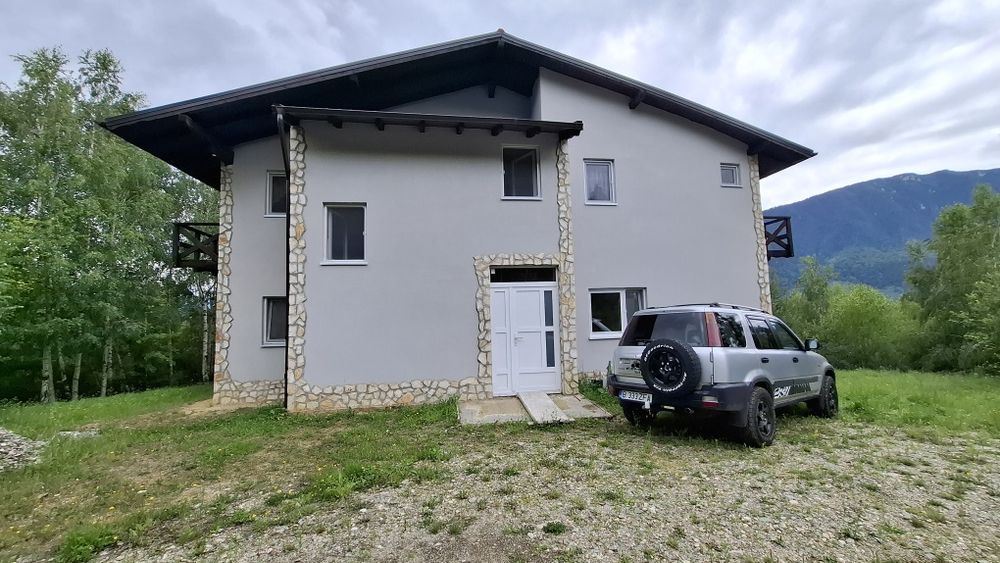 Vila 640mp utili Zarnesti Piatra Craiului