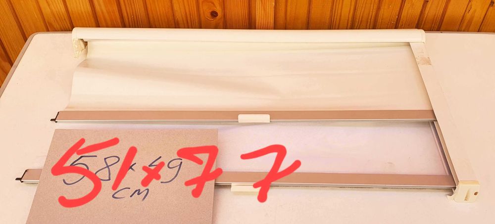 Casete cu rulouri antiinsecte/antisolare  pentru ferestre rulote