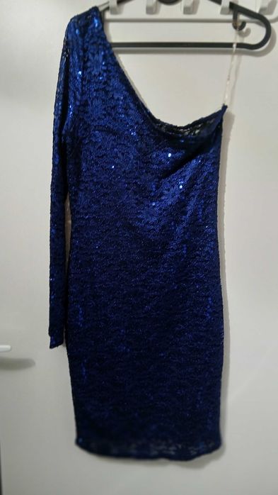 Ликвидация-Ослепителна кралско синя рокля на Lipsy London