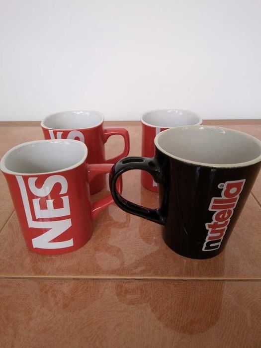 Set 4 Căni de Colecție – 3 Căni Roșii Nescafé + 1 Cană Neagră Nutella