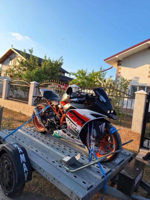 Vand kmt rc 125 pretul este negociabil!!!