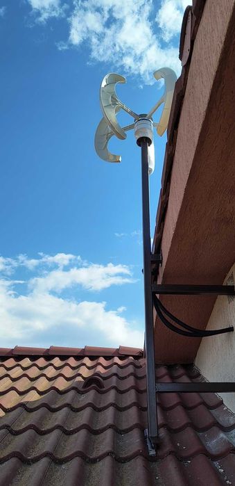 Eoliene 12 si 24V imbunatatite, invertoare, controlere