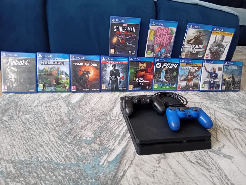 Vând playstation 4