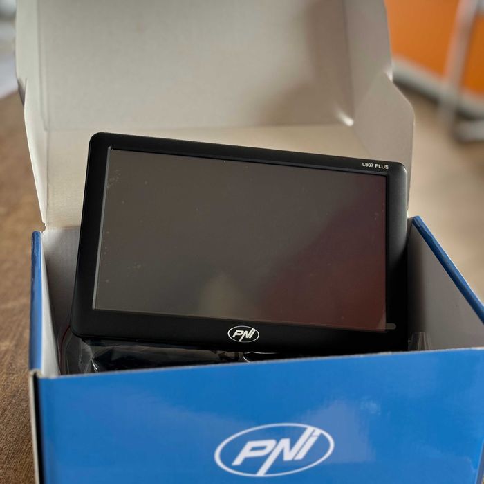 Sistem de navigatie GPS PNI L807 PLUS ecran 7 inch