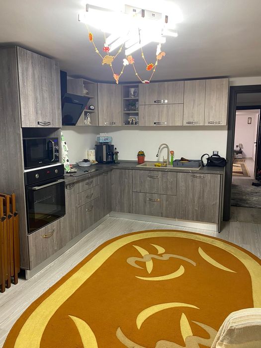 Casa 2 camere in oras