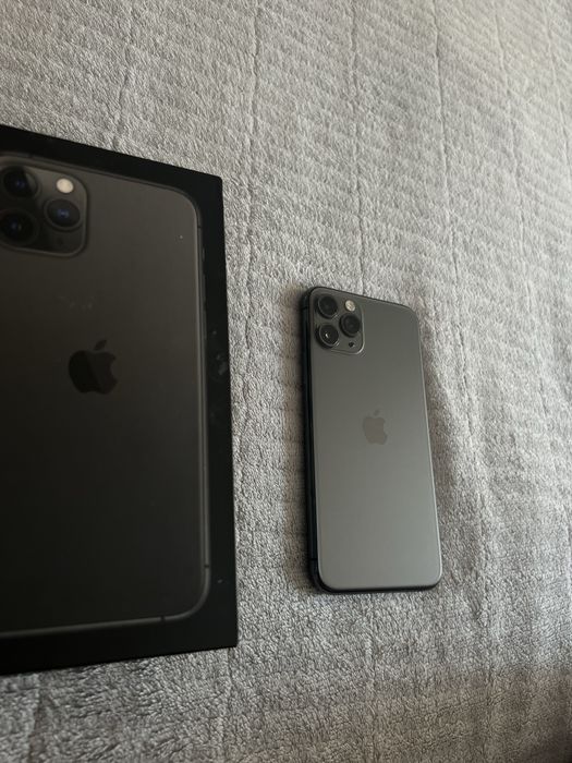 iPhone 11 pro 256 gb grey