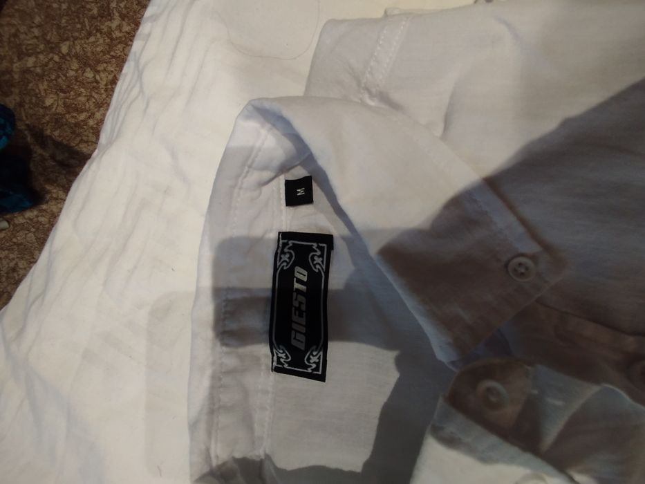 Нова мъжка ленена риза.