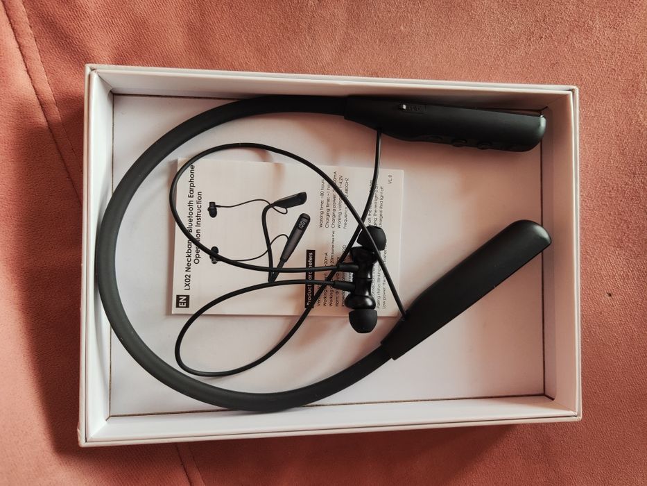 Спортни безжични слушалки, презареждащи се, Bluetooth, и музика