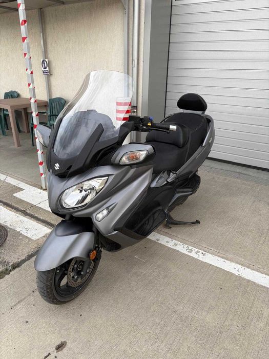 Suzuki Burgman 650 executive