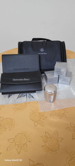 Jeantă și huse Mercedes Benz