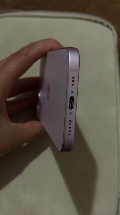iPhone 15 128 gb PINK