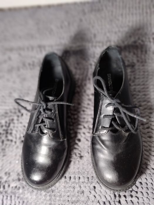 Продавам Детски Маратонки