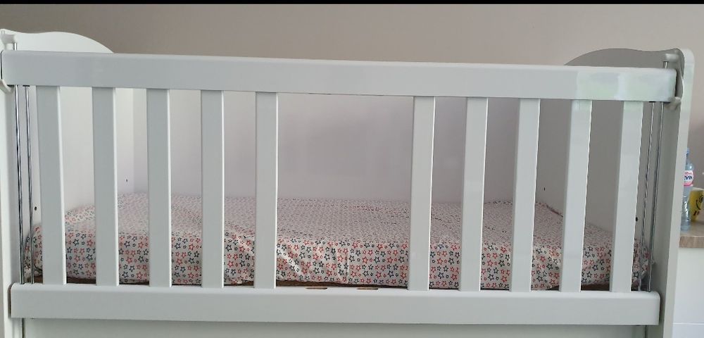 Детско креватче,кошара с люреещ механизъм Dizain baby