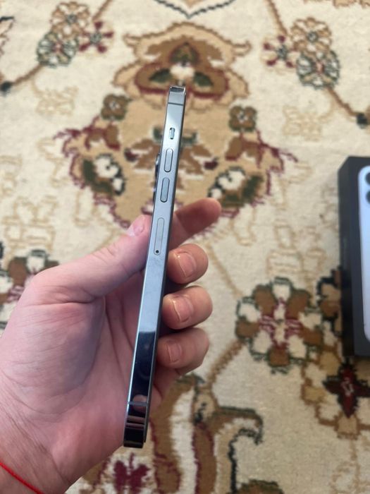 Продам айфно 13 про макс