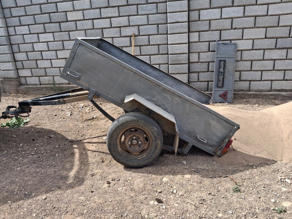 Продам прицеп самосвал