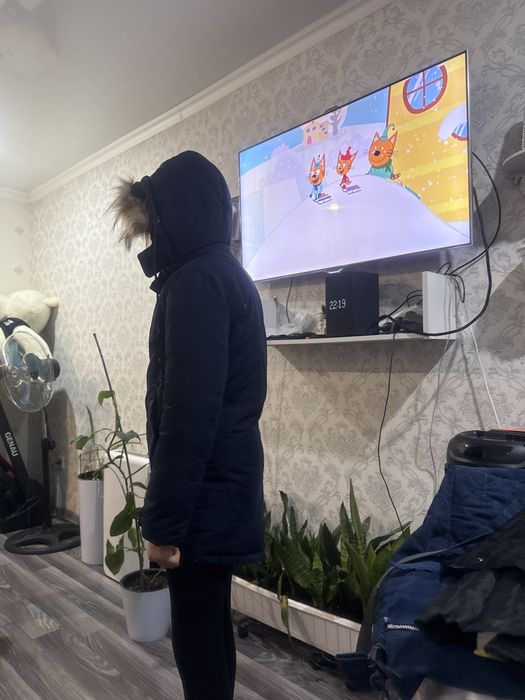 Продам зимнюю теплую куртку