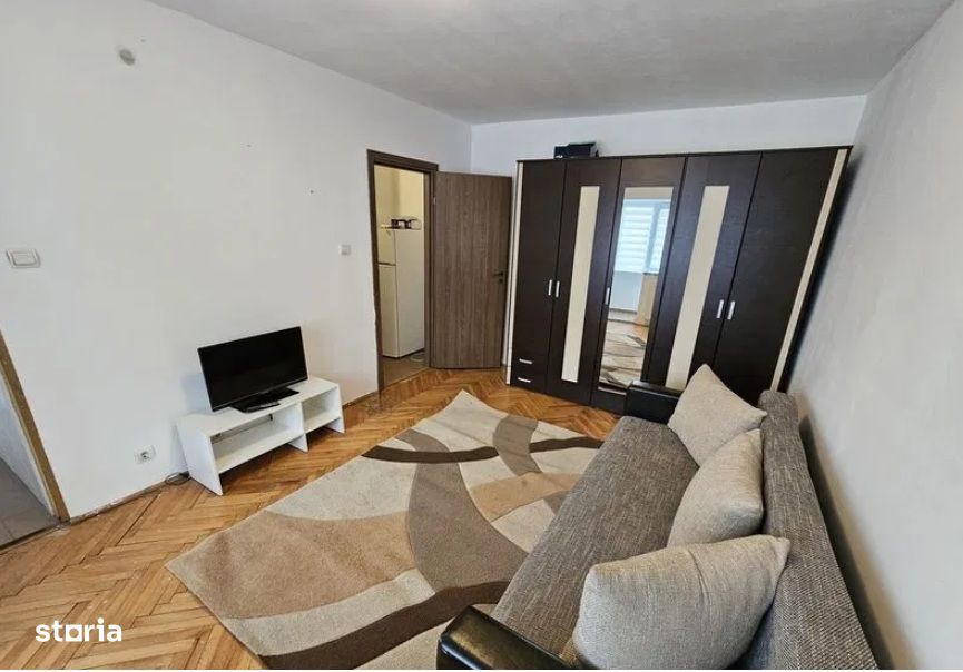Apartament 1 camera, zona Modern - Lunei