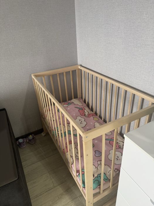 Продам кроватку детскую