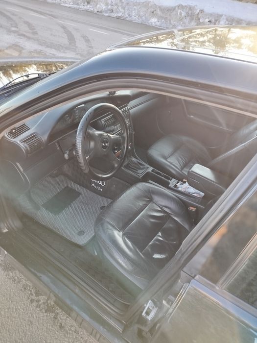 Ауди 100  в идеальном состоянии