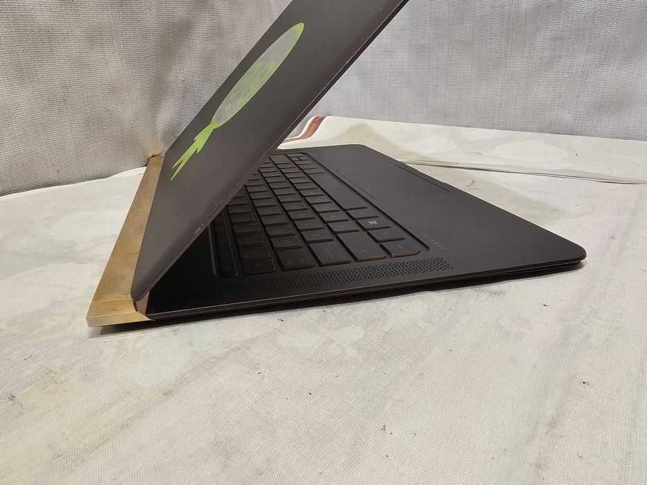 Hp spectre x360 13-v080nz TPN c127 i7 gen 6 Germany baterie defecta